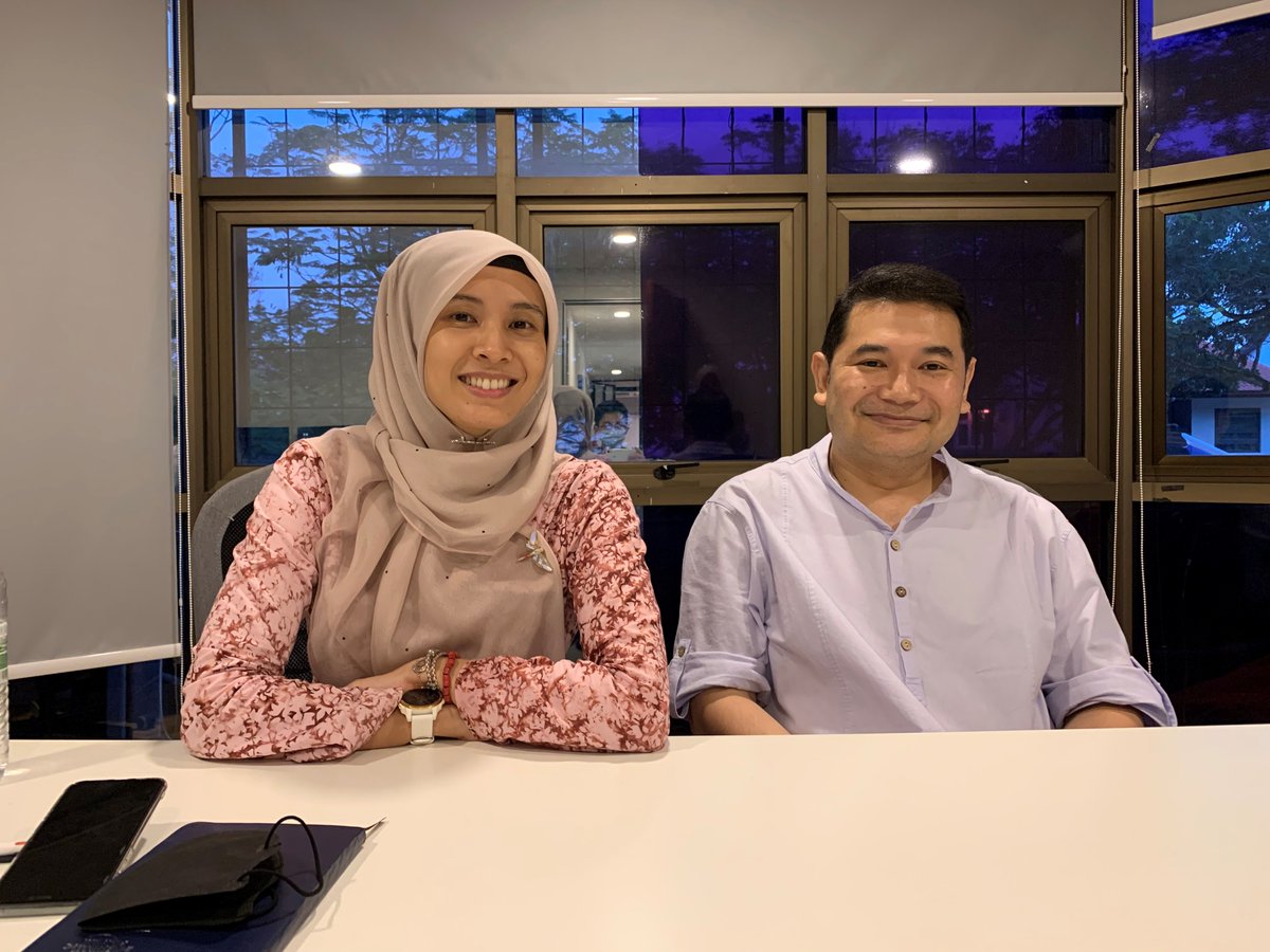 I don't get to see  @n_izzah as often nowadays because our path hardly crossed.The last time was late August - we still caught up with each other every few months, most of the time I was just a sounding board ha3