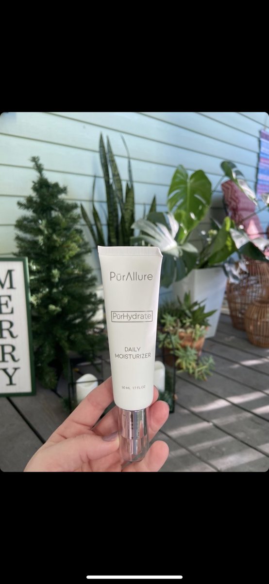 purallureskin's tweet photo. Going live tomorrow, 11/19!! Thanks to our influencers who got their free goodies today!

#skincareobsessed #cosmetics #skincarepom #beautiful #organicskincare #skingoals #facials #skincareroutines #organic #skincaregoals #spa #loveyourskin #skincareproduct #glow #skincareregime https://t.co/Vm1jaCvQSl