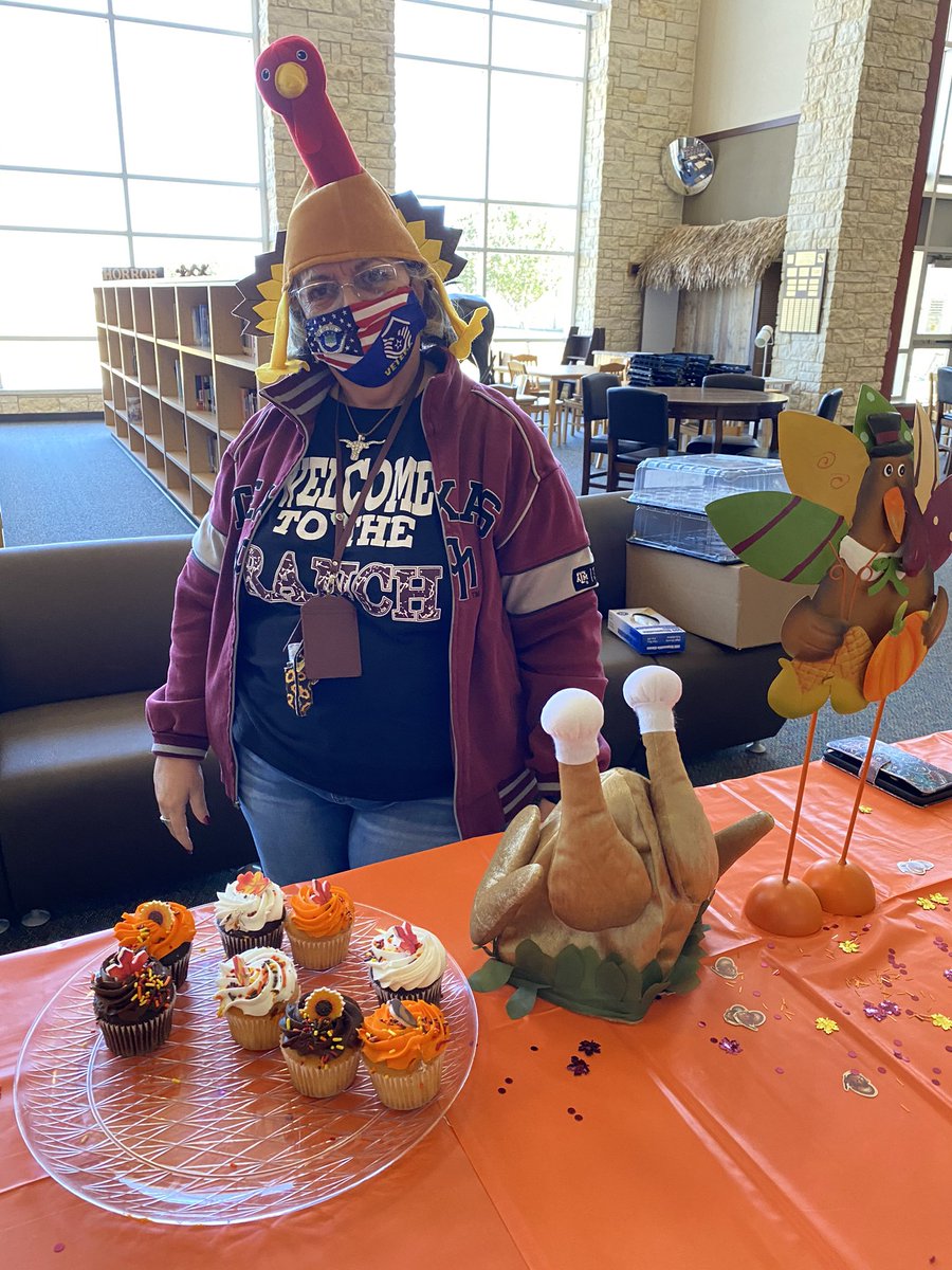 pinkpatterson's tweet photo. Turkey Day Staffamily Luncheon aka...Thanksgiving “pregame” was amazing! Thanks @WittPitBBQ for helping my @WeAreGRHS staff gobble til we wobbled! ❤️#COVIDcomfortfood #macandcheeseyesplease #homecooking #tiredturkeys https://t.co/3cABIRx62D