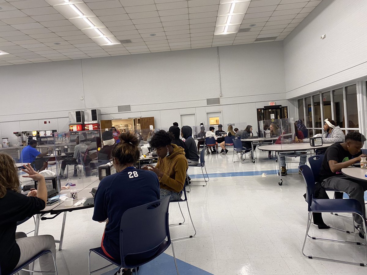 CoLinResLife's tweet photo. More pics from Late Night Breakfast https://t.co/Z2ycVN9nWa