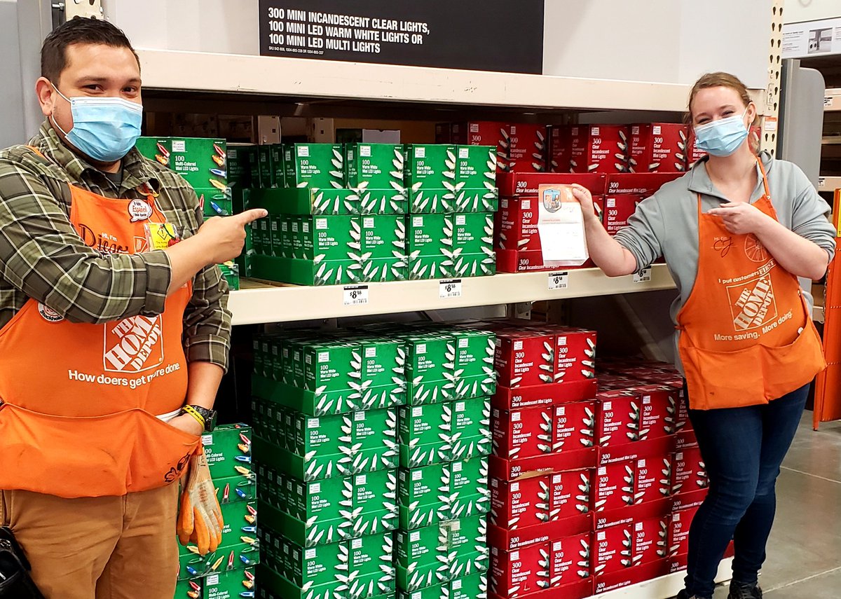 THDdiego's tweet photo. Much deserved recognition for rockstar CJ, congrats! Received a customer call expressing that CJ "provided the best customer service in any home depot I've been in" really proud to hear it. #HomerAwards #GETInvolved @JasonBallDM198 @LeahVienhage @jasonhd8966 @JonathanMayhak https://t.co/CmnpIZpKFs