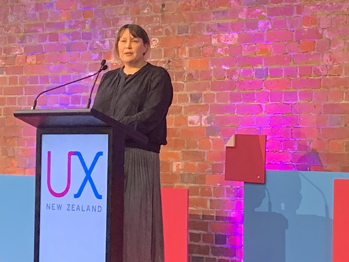 jUXposition's tweet image. Interview your internal stakeholders as users instead of polarising your ux team against them. You can’t be curious and defensive at the same time - Juicy talk with Ruth Brown from @Xero #UXNZ2020 @UXNewZealand