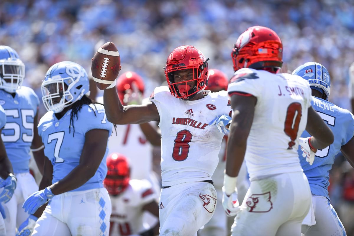 a_williams2022's tweet photo. Truly blessed to receive an offer from Louisville‼️ @GunterBrewer #AGTG #GoCards https://t.co/8pOPe4zqpK