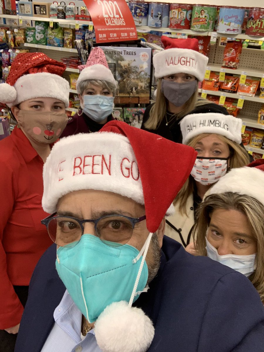 dksaef's tweet photo. #MerryChristmas  #region22 D8 @Dma212007 @danna_hurley1 @Jennife96888917 https://t.co/vRZ6Amrh33