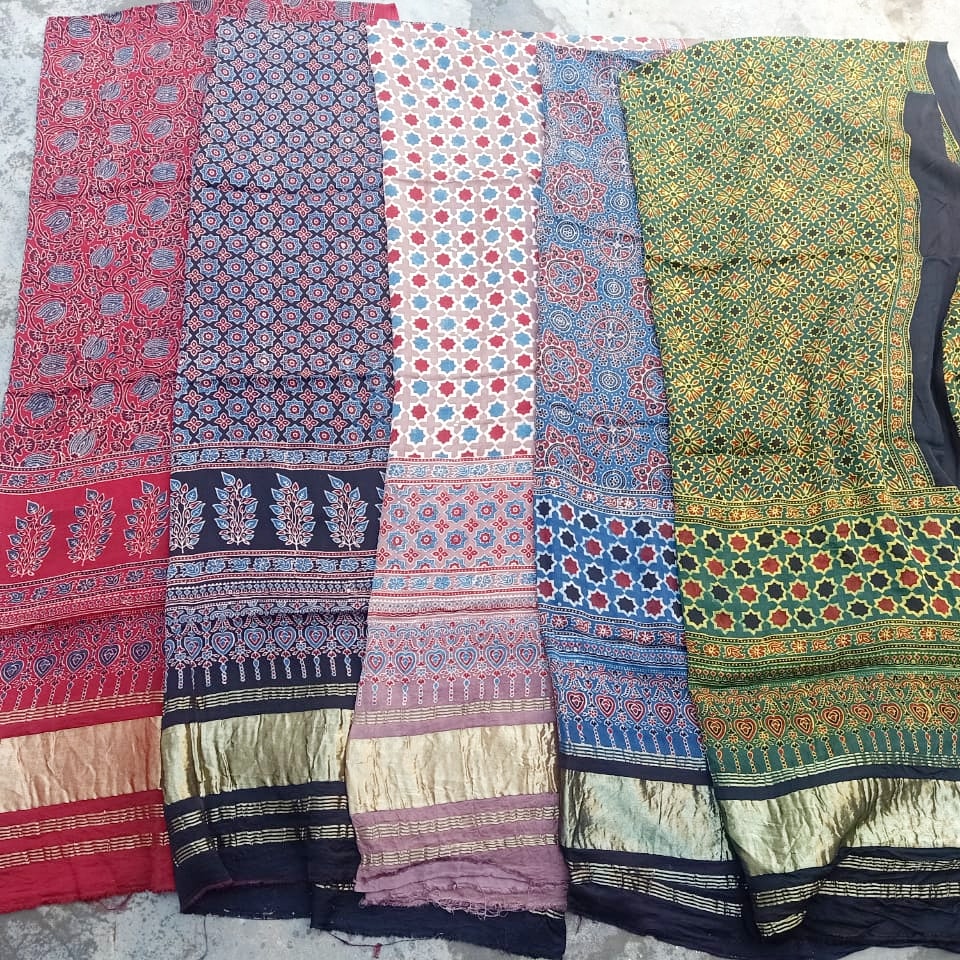 AjrakhO's tweet photo. #craft : #Ajrakh Modal ticu(zari border) #dupatta  #HandBlockPrint with #Natural dye
UNIQUE FEATURE : #NaturalDye (#Organic and In-organic Non Chemical) #HandPrinted. #Skin and #EcoFrendly

When you #buy #Ajrak from us  you can be assured of its #authenticity and #Quality.
DM https://t.co/iAqbhBvBrO