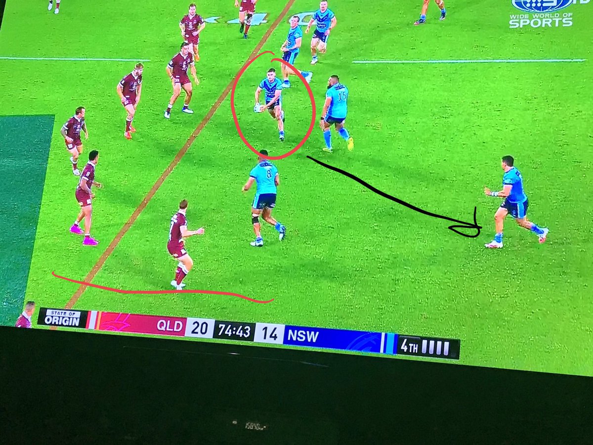 Cleary ignoring Walker again, taking a run and losing the ball.