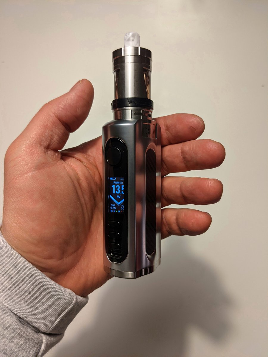 EgFoxDesign's tweet photo. Box #GRUS at Home 🏡💪 #zenithpro #innokin #lostvape #EgFoxDesign #ecig #vape #vapers https://t.co/0CJYZfRlHA