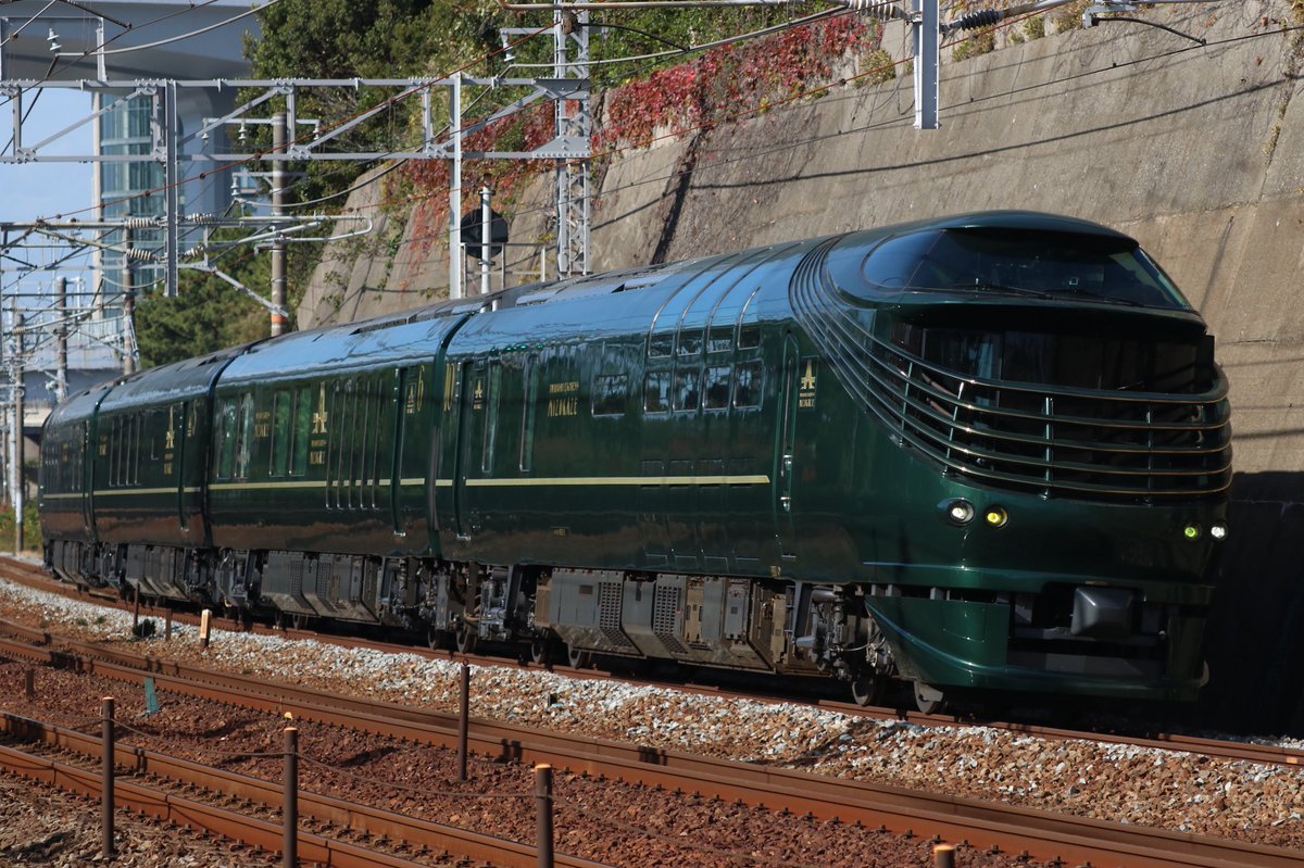 Series24_Type25's tweet photo. 回9330D 87系瑞風4B(1.5.6.10号車) https://t.co/pIFduKYqzT