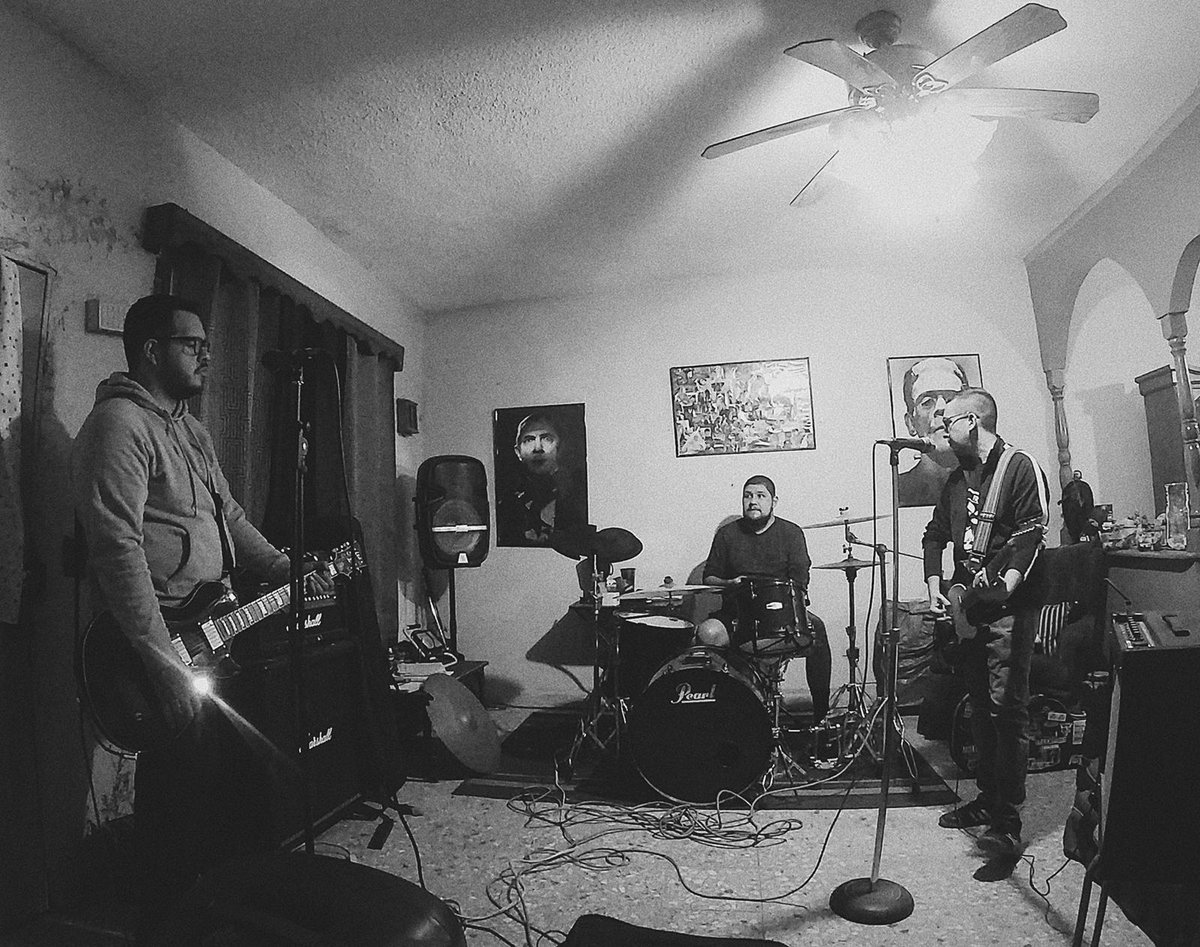 Ruffiesmx's tweet photo. Noche de ensayo 💥 https://t.co/ltwAIbXksx