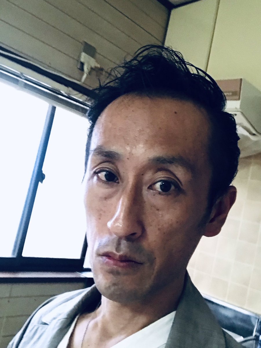 Nobeuze (@theyellowcamus) on Twitter photo 