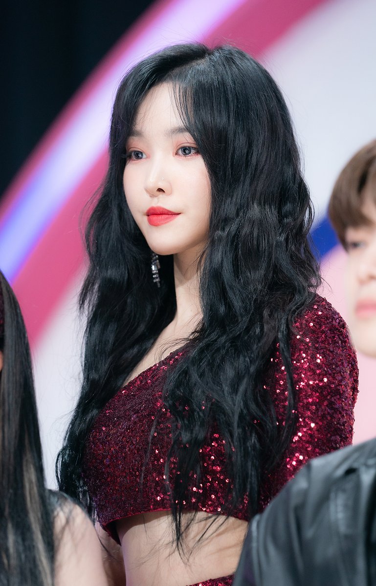 [PIC] 201119 - <a href="/GFRDofficial/">여자친구 GFRIEND</a> Inkigayo PD Note mission success photos!

🔗programs.sbs.co.kr/enter/gayo/vis…

#GFRIEND #여자친구