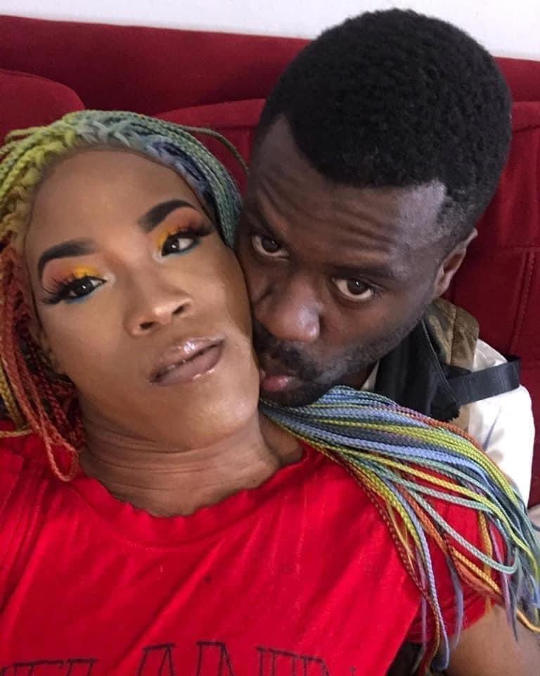 iAmShellzz's tweet image. I can’t even get a text back 😩