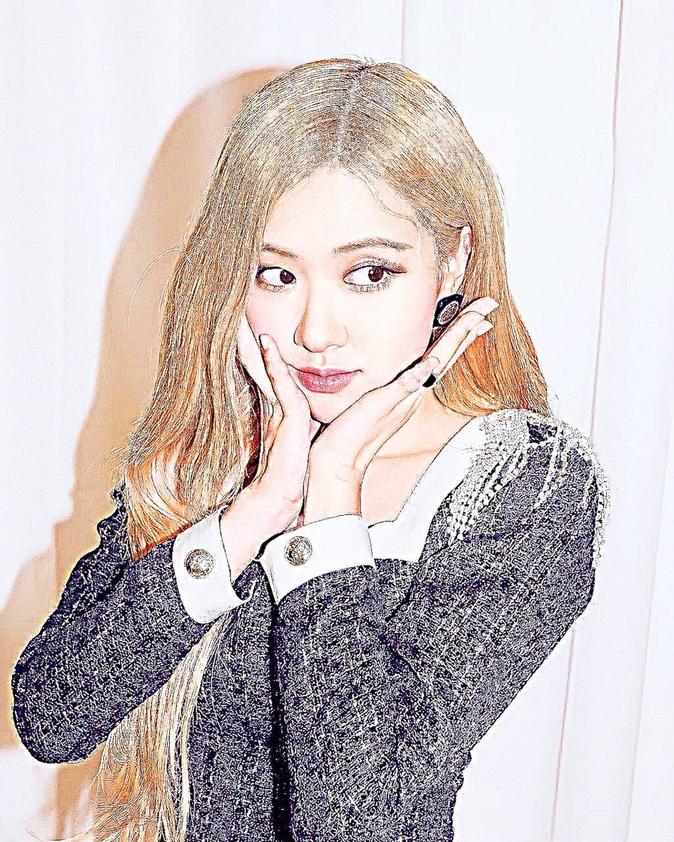 ☦︎ 𓈒 🌹

           มิลค์โรส ɬ 、โรเซ่   𝟏𝟗ᚕ𝟗𝟕 𓈒
           แลกฟอล 𓐄 ตามทัก 𓎭͓ 🌼

ยพท ‡ ลฟตท