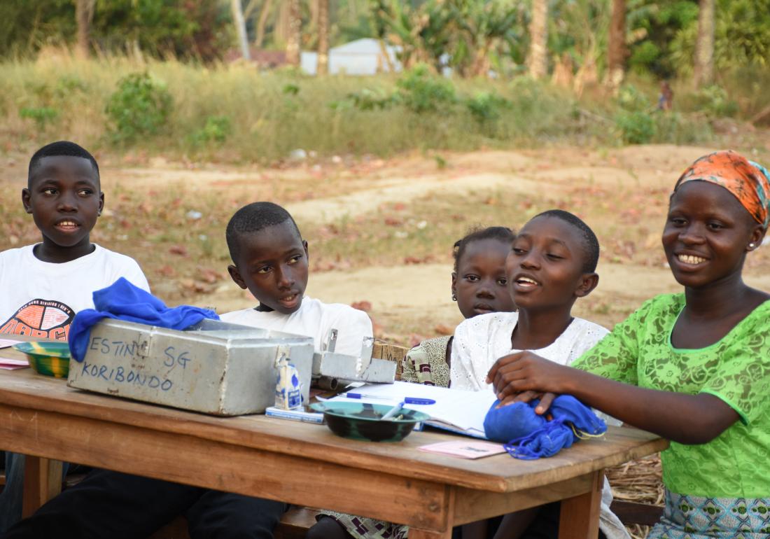 Rumsey_WVision's tweet photo. @WorldVision equips vulnerable children and their families with long-lasting solutions. #SavingsGroups is one tool we use to economically empower women and girls in crises such as COVID-19 to give them back their freedom to make life choices. 

Read more: https://t.co/Jm6O0YMVnA https://t.co/ZhlSVlp2Vc