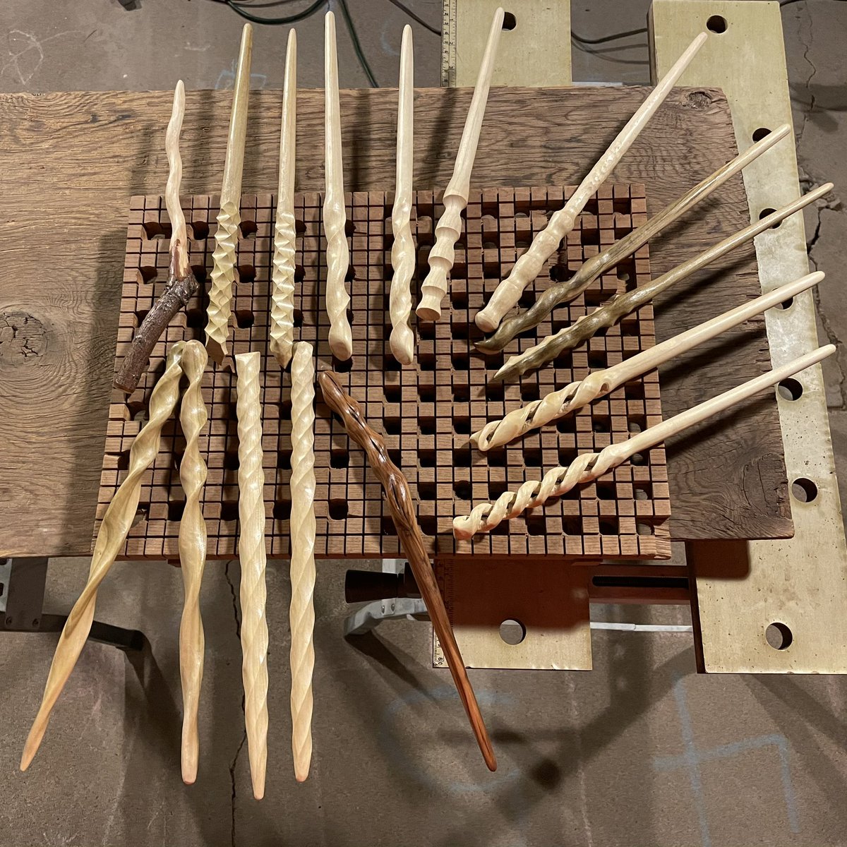 colevanders's tweet photo. #colevanders #wandmaker #magicwand https://t.co/7bKG0pNPCr