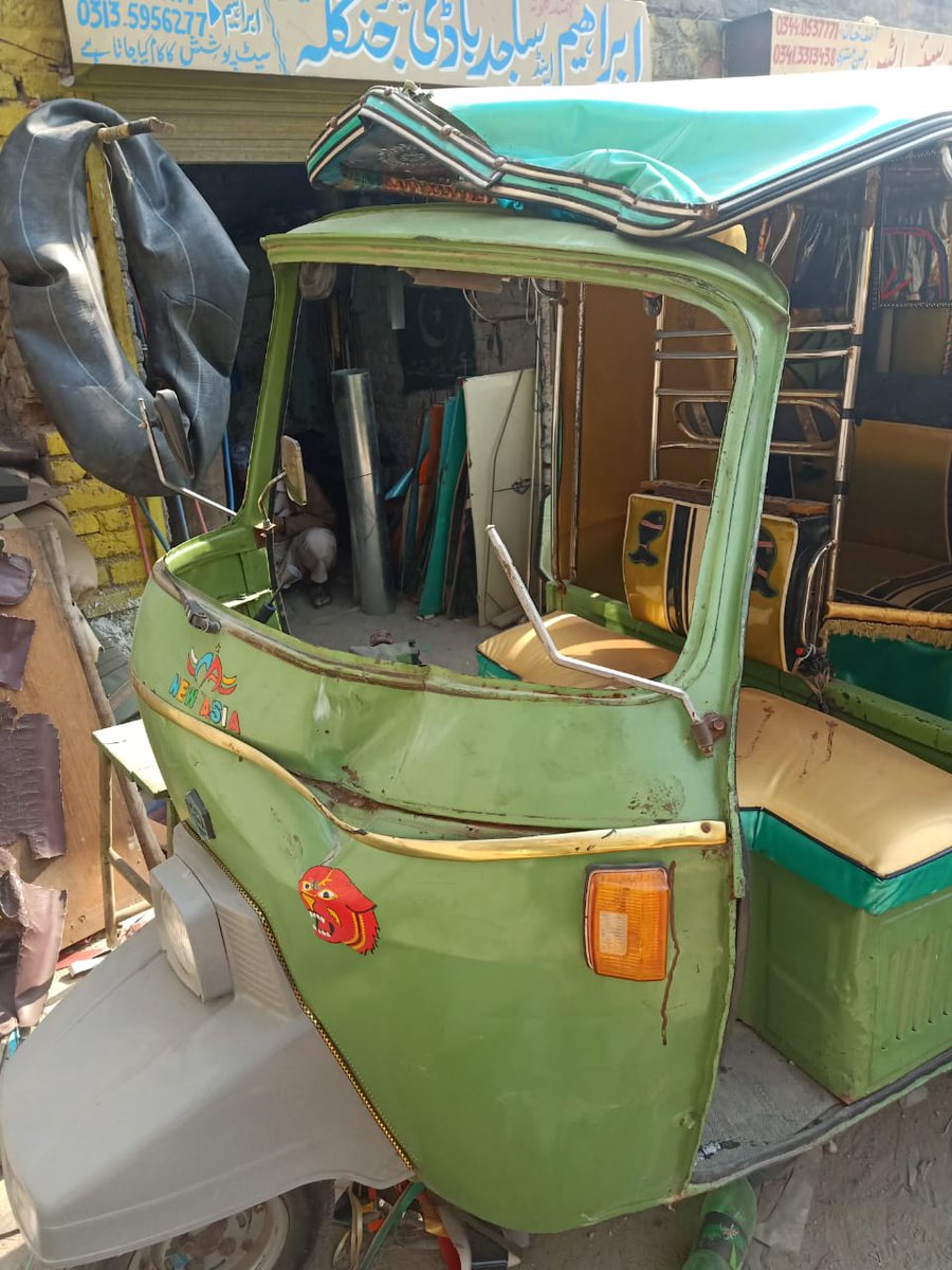 NimraKay's tweet photo. This rickshaw drive met an accident due to break failure. The driver got injured himself too.
This rickshaw is the sole source of income for his family. Please help us get it repaired.
10K rps left to raise.
DM for donations. https://t.co/rg5oYVELa4