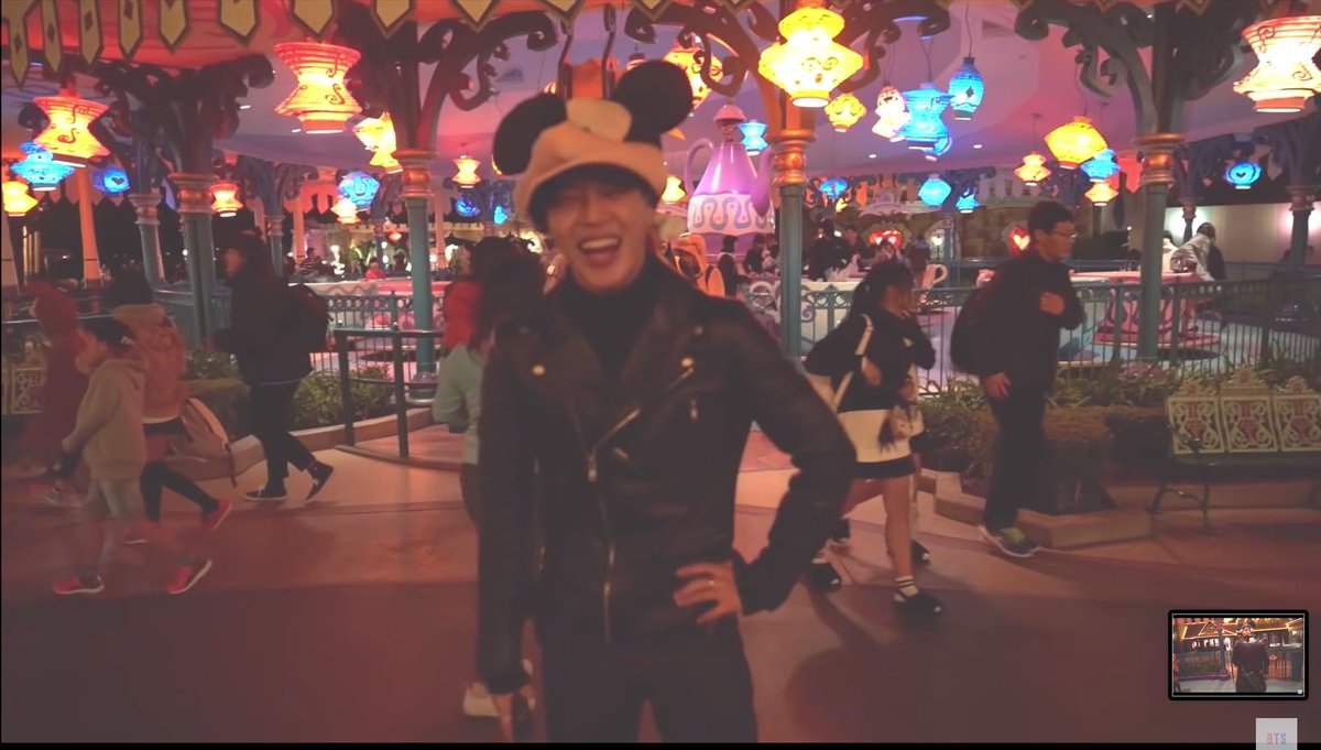 also !! the way jungkook uses color !! gcf helinski he saturated the warm tones when namjoon smiled !! the way he transitions between shots with similar color palette (ie gcf tokyo with the red traffic lights to red meat to the red lights at disney) so it is very nice on the eyes