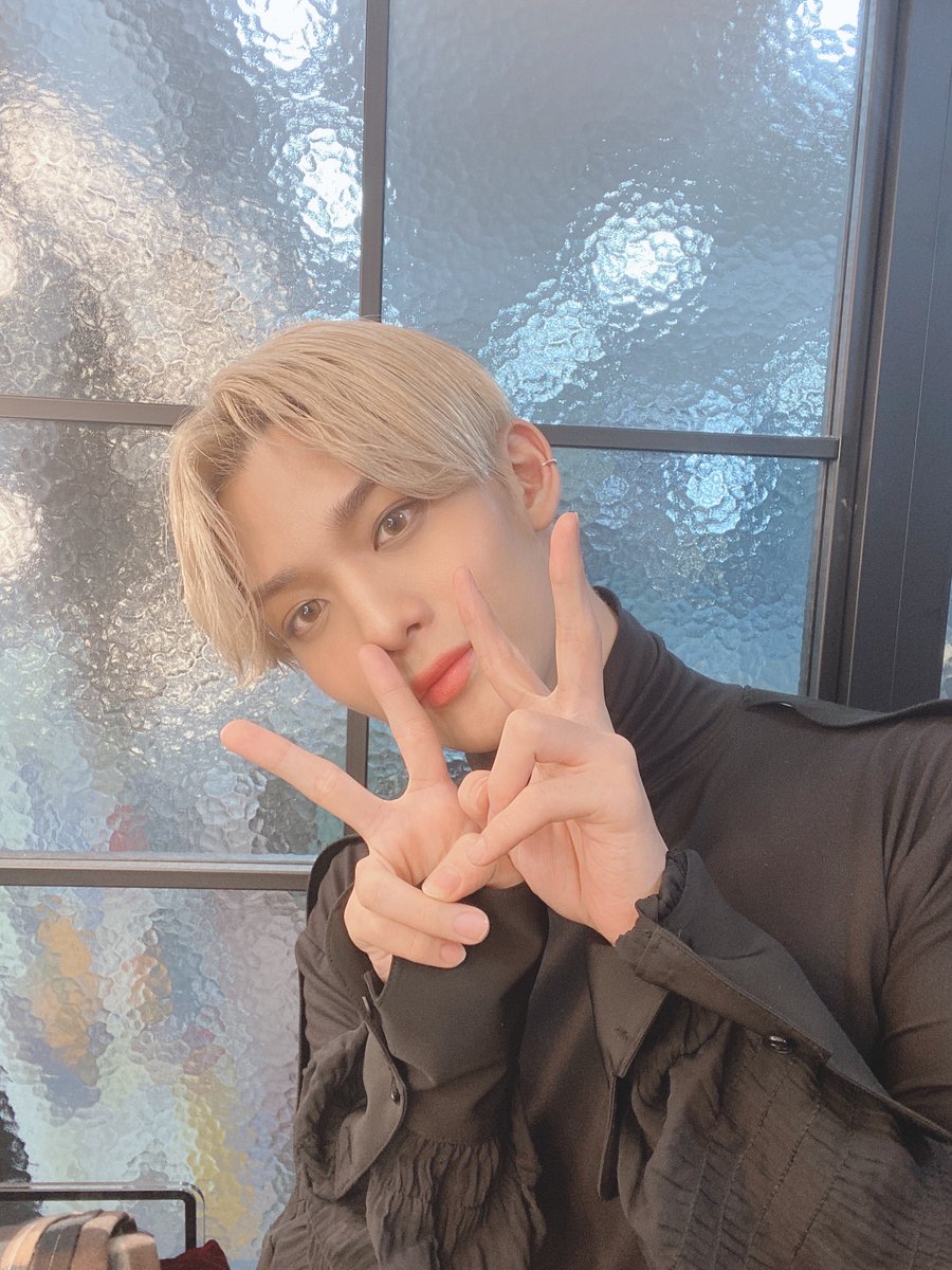 K_Culture_NOW's tweet photo. [비하인드 셀카 공개📸] 
우리가 고장난 노래방만 찍고 씨앗이들을 보내줄 줄 알았다면 경기도 오산...★
울아엑 짜릿한 셀카 보면서 조금만 기다리면 <짜릿한인터뷰>가 곧 찾아갑니다(두둥)🥁

#CIX #통통컬쳐 #cix_jungle https://t.co/uO8wIJjGJQ