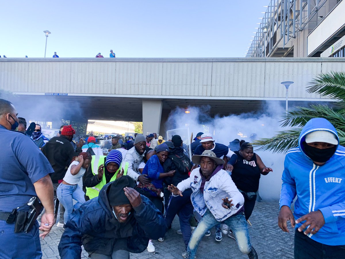 ewnreporter's tweet photo. #CTprotest Police have fired stun grenades - the protesters have moved. @kaylynnpalm https://t.co/F0vzsSZNdF