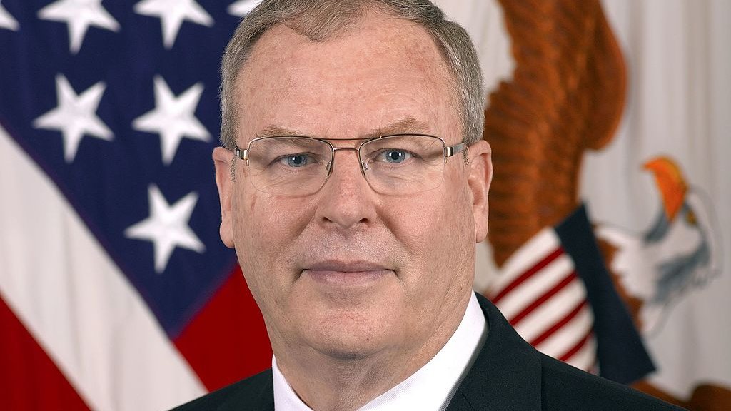 Bob Work was a deputy secretary of defense in both the Obama and Trump administrations. He was CEO of the Center for New American Security (CNAS), which receives funds from weapons manufacturers.