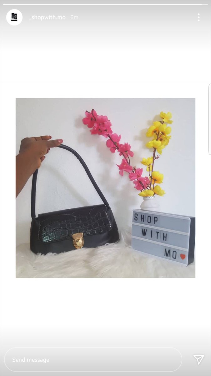 Ready to take your orders.

Shoulder bag with croc flap
Price: 4000

Nationwide Delivery 

Please, help me RT
Thank you