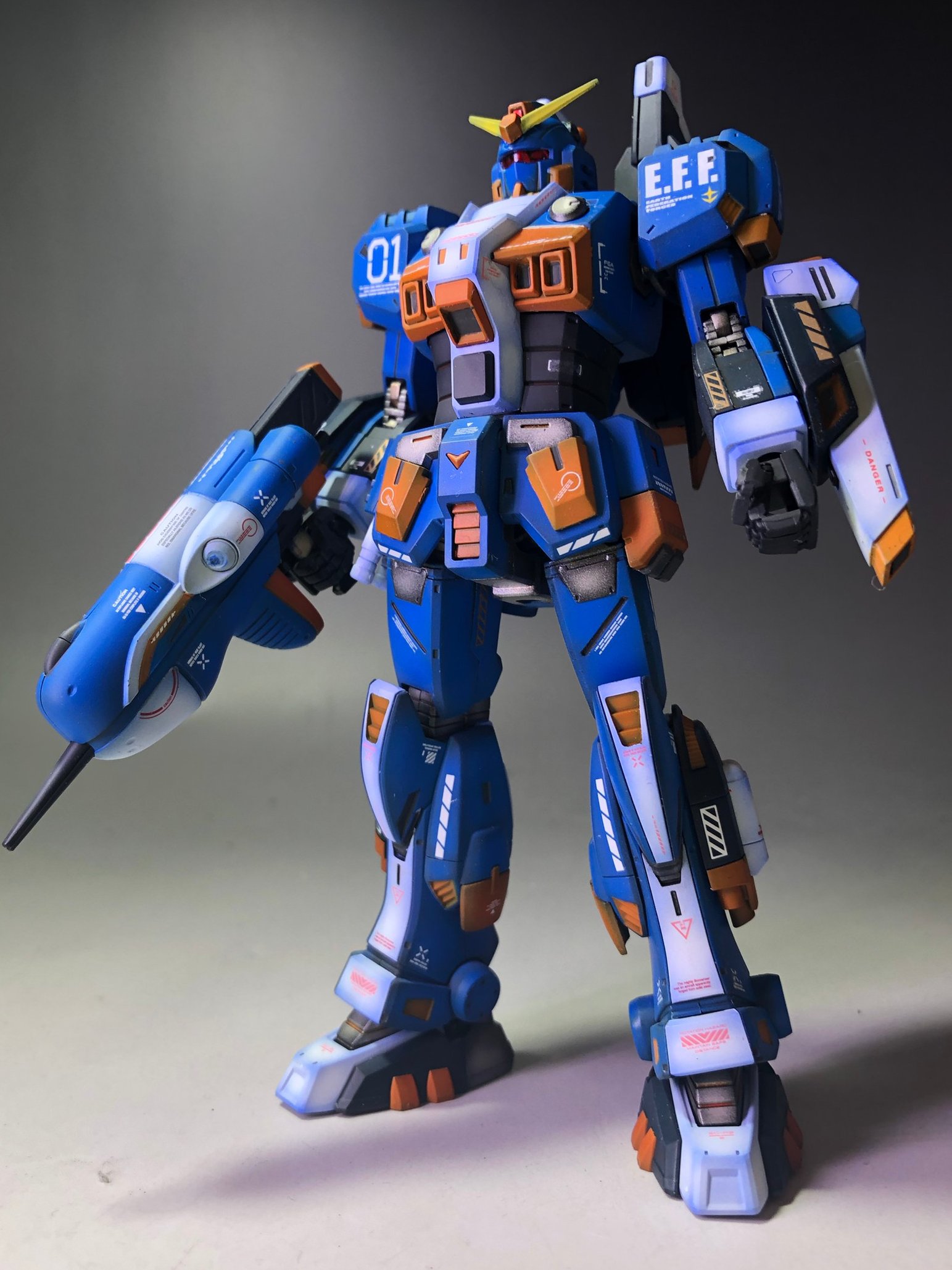 めおぷら トレンドになにゆえ水中型ガンダムことガンダイバーが上がっているのかと思えば ゲームのことだったようです 便乗して今日の過去作 Hguc水中型ガンダムです 今まで作ってきた大量のhgの中でも最も塗り分け地獄だった機体 忘れようもないぞ