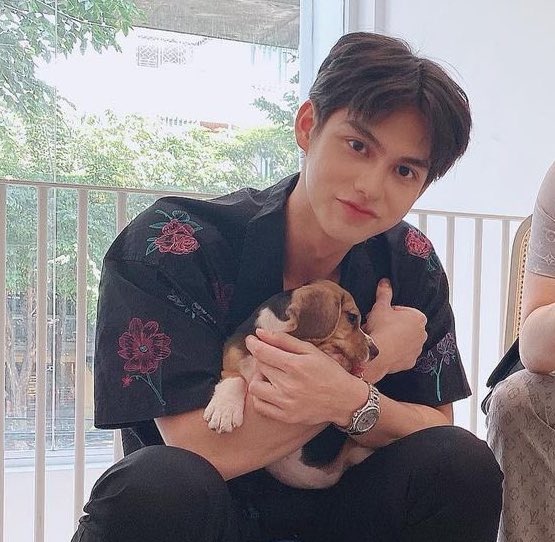 a thread of some bright pictures /videos in my phone gallery because we all miss him
