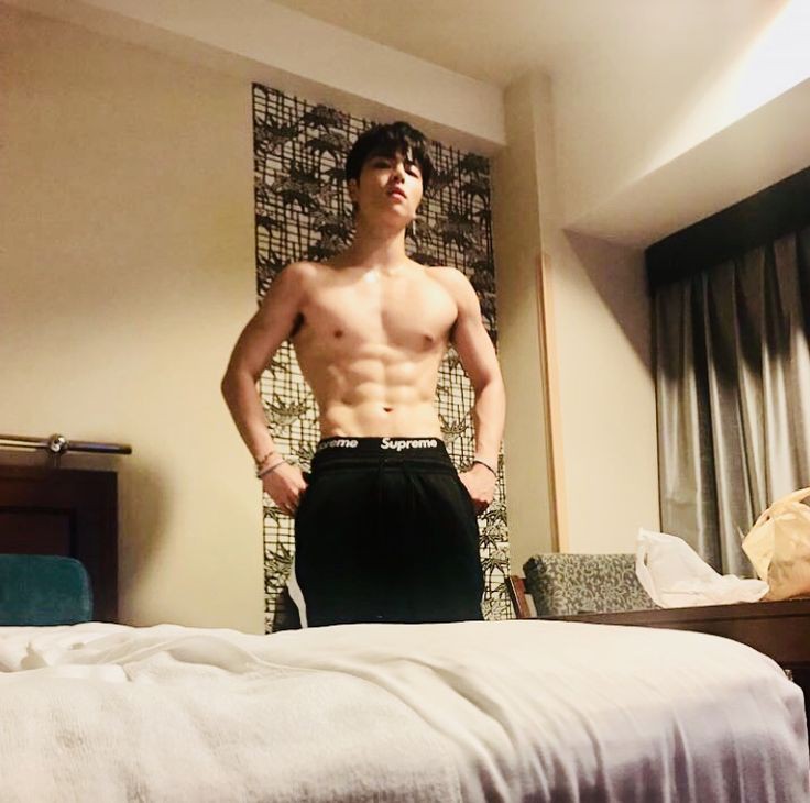 𝐢𝐊𝐎𝐍 𝐀𝐁𝐒 𝐚 𝐭𝐡𝐫𝐞𝐚𝐝 ; @YG_iKONIC  #iKON  #아이콘