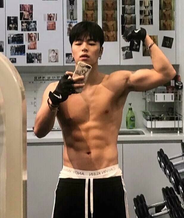 𝐢𝐊𝐎𝐍 𝐀𝐁𝐒 𝐚 𝐭𝐡𝐫𝐞𝐚𝐝 ; @YG_iKONIC  #iKON  #아이콘