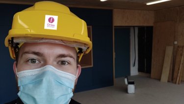 Nos #héros en live. Notre #acousticien Julien en visite de validation du #projet de l'école Jacques Eberhard à Gonfreville l'Orcher. Une collaboration avec l'Atelier Bettinger Desplanques Architectes.
orfea-acoustique.com/creation-de-le…
#acoustique #école #bruit #impact #BETIC #santéauditive