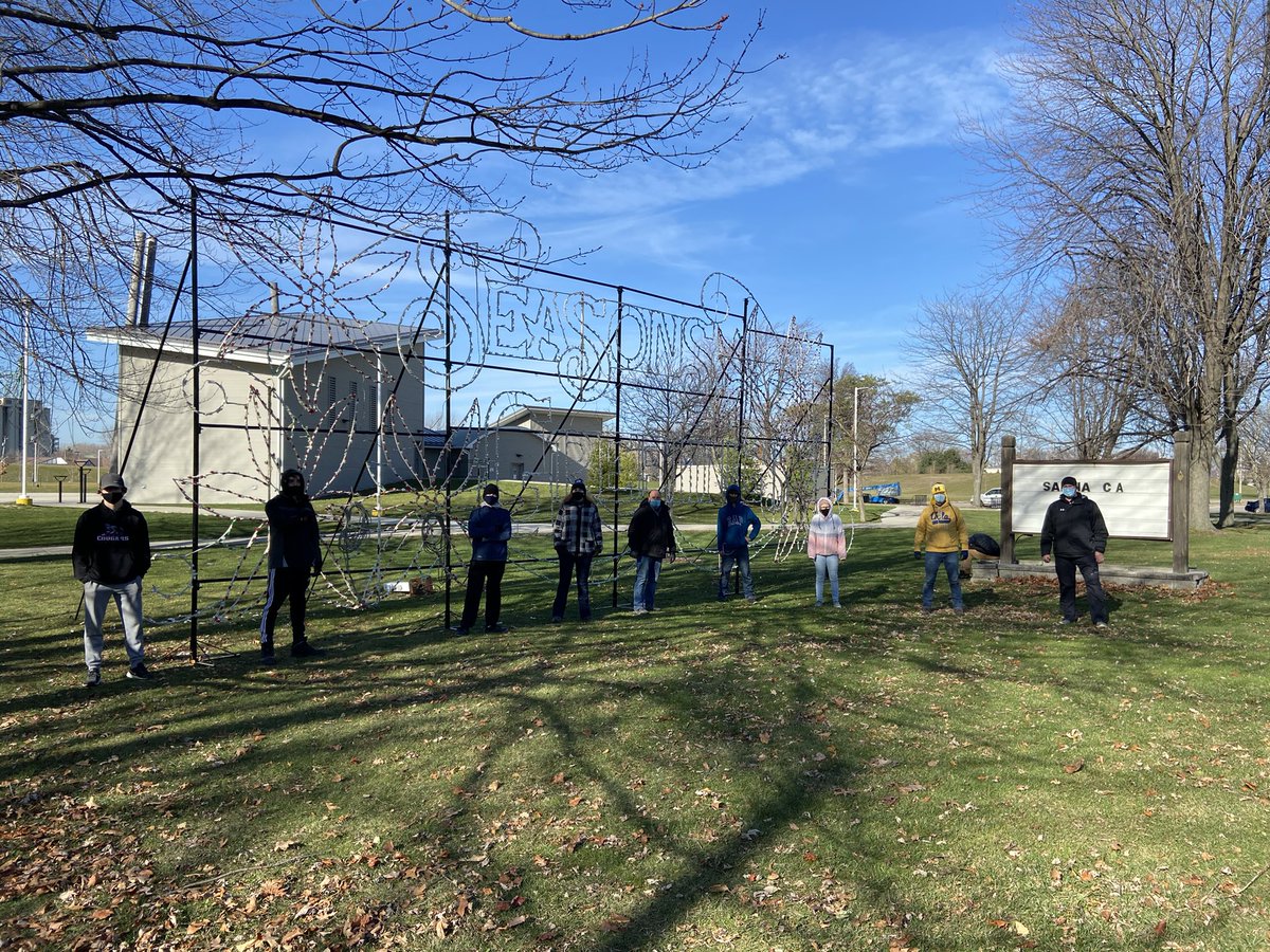 marty_passmore's tweet image. AMSS staff and students helped to set up at the Celebration of Light in Sarnia. I’m proud of all involved!#lkdsb #amsschristmasspirit