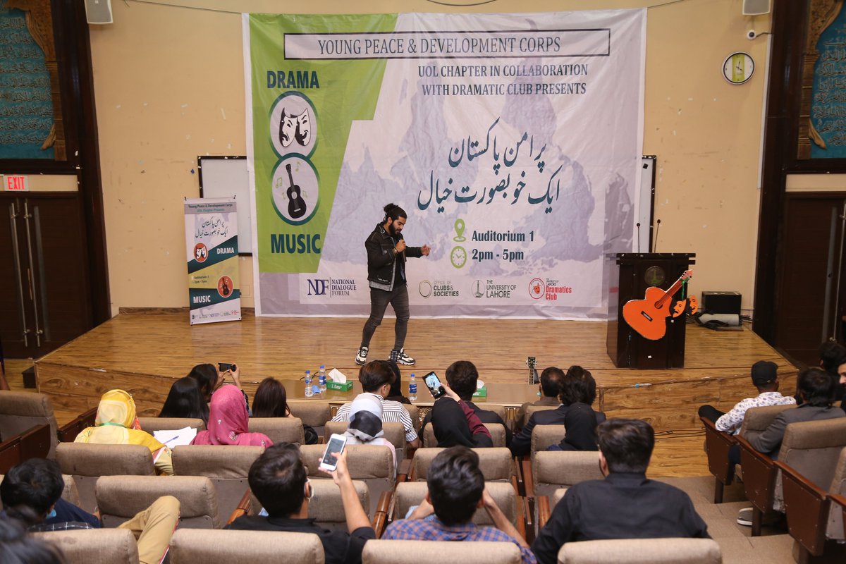 YPDC_PK's tweet photo. YPDC @ULahore  chapter (@UolYpdc  ) organised ‘Pur Aman Pakistan, Ek khoobsoorat Khayal’ on 4th November. Students promoted peace and tolerance through music.

#BashaoorNaujawan #YouthEngagement https://t.co/ovqnrsoBxM