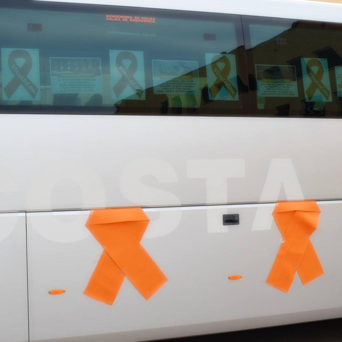 JesuitaAlicante's tweet photo. Nosotros también nos unimos...
#StopLeyCelaa #MasPlurales #DecidoConcertada #SacaElColor
La concertada despliega autobuses con mensajes en contra de la ley Celaá ... https://t.co/1JOySvyBAG