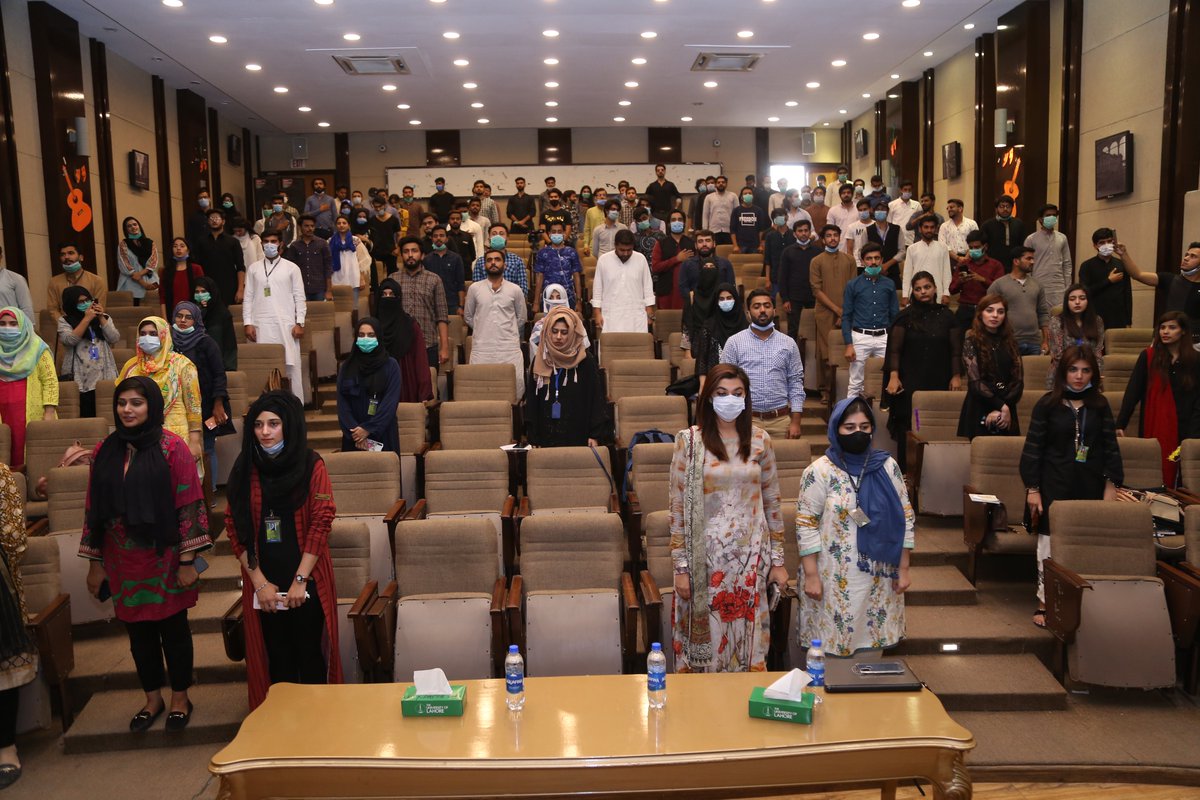 YPDC_PK's tweet photo. YPDC @ULahore  chapter (@UolYpdc  ) organised ‘Pur Aman Pakistan, Ek khoobsoorat Khayal’ on 4th November. Students performed drama to promote peace and tolerance.

#BashaoorNaujawan #YouthEngagement https://t.co/CHefLj745a