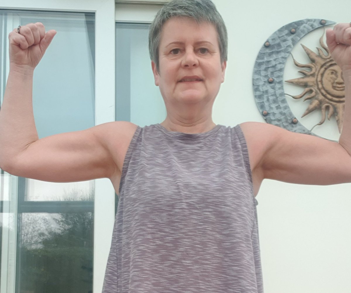 After 8 months of online exercise,  I am finally losing my #bingowings 💪 Due to chronic #osteoarthritis I struggle with joint pain. I use my 3kg weights everyday. Thanks to my online workout friends & trainer! #thisgirlcanuk @VersusArthritis #lockdown #onlineworkouts