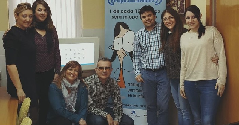 ONCE_oficial's tweet photo. Colaboramos con la Asociación de Miopía Magna con Retinopatías #AMIRES en el desarrollo de un proyecto de investigación sobre la #miopía en la población infantil
La #MiopíaMagna, primera causa de afiliación a la ONCE
@miopia_magna #ONCEInvestigación