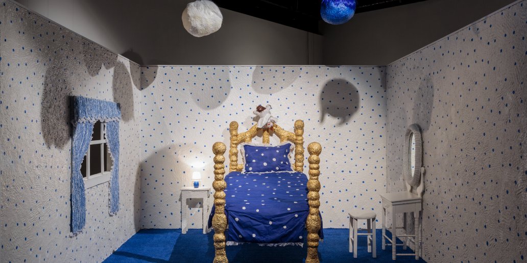 Zabludowicz_Col's tweet photo. Pop over to our Instagram today at 5pm to catch curator Antonia for a bite-sized intro to this Trulee Hall work, Polkadot Bedroom, Nightmare Set (Girl/ Monster), 2018.
It's only just over a minute long & by the end you'll be an expert! #WorkInFocus
Photo: Tim Bowditch https://t.co/SydmCgIZkm