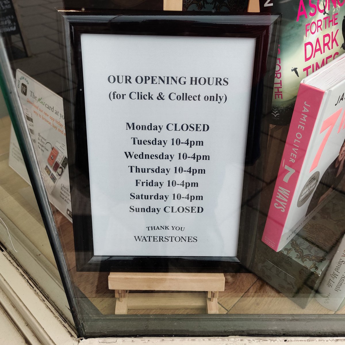 waterstonesEG's tweet image. Well hello there, please heed our updated opening hours. Is there anything I can help you with? 
#buybooksfromabookshop #openinghours #novemberlockdown