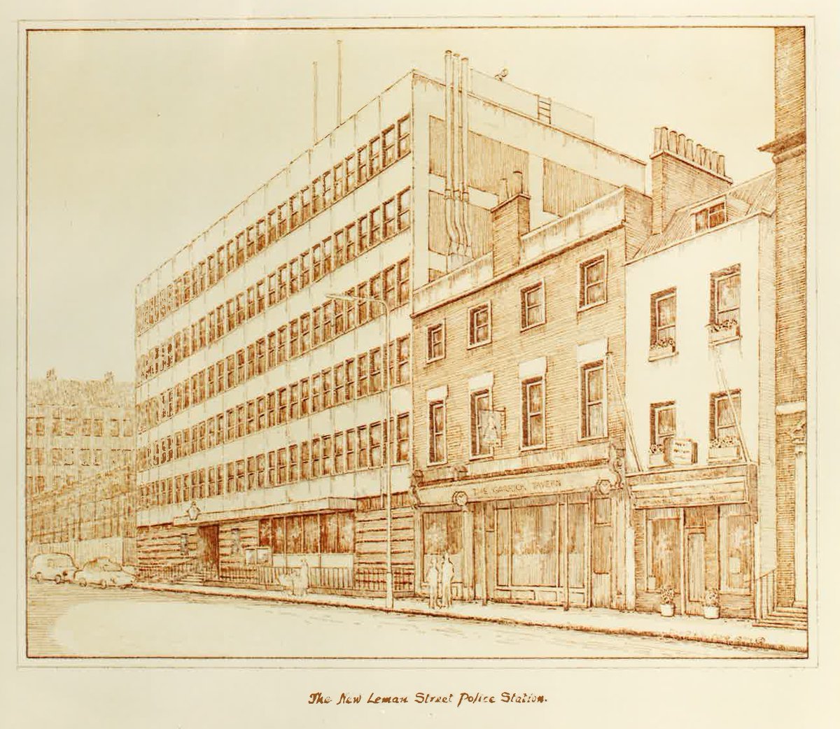 This was the division's HQ by 1864, remaining so for most of the rest of the division's existence except 1947-1970. A new purpose-built station opened on the site in 1891 (1-2), followed by another in 1970 (3).  #MuseumBeats (5/n)