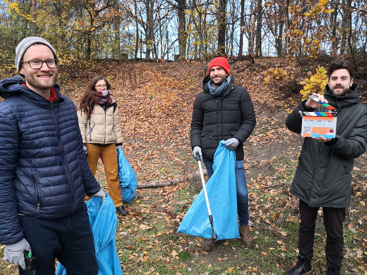 a tip: tap tweet media