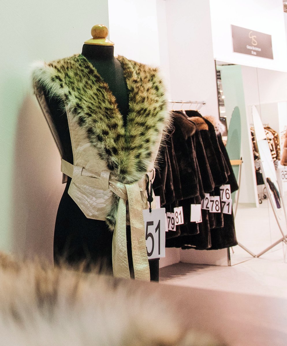 kastoriafurfair's tweet image. Incredibly chic wild signature

#kastoria #kastoriafurcity #furstagram #ootd #ootn #outfitoftheday #wiw #instastyle #fur #womenswear #tbt #whatiwore #fashion #style #styleiswhat #furfashion #kastoriafurfair #fashioninsta #fashiondaily #шубы #шуба #мех #мода #kiff #fashionshow