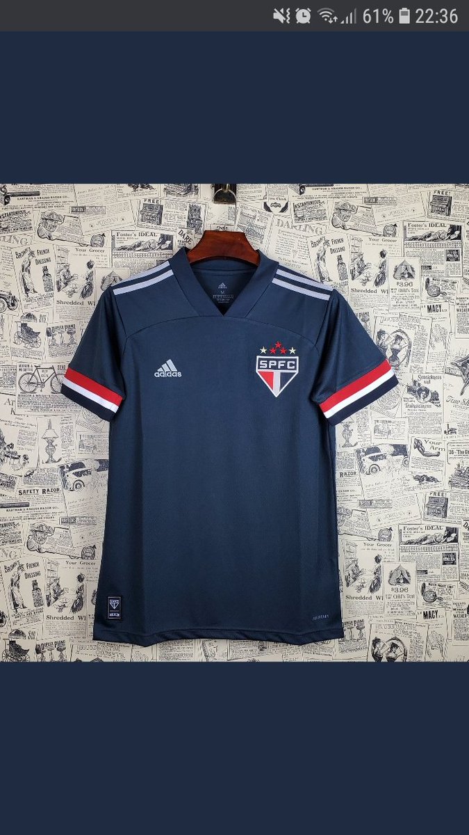 A camisa III do tricolor tá muito linda, fashion que eu usaria até pra trabalhar e ir pra aula #mantotricolor #lookblack #SPFC
