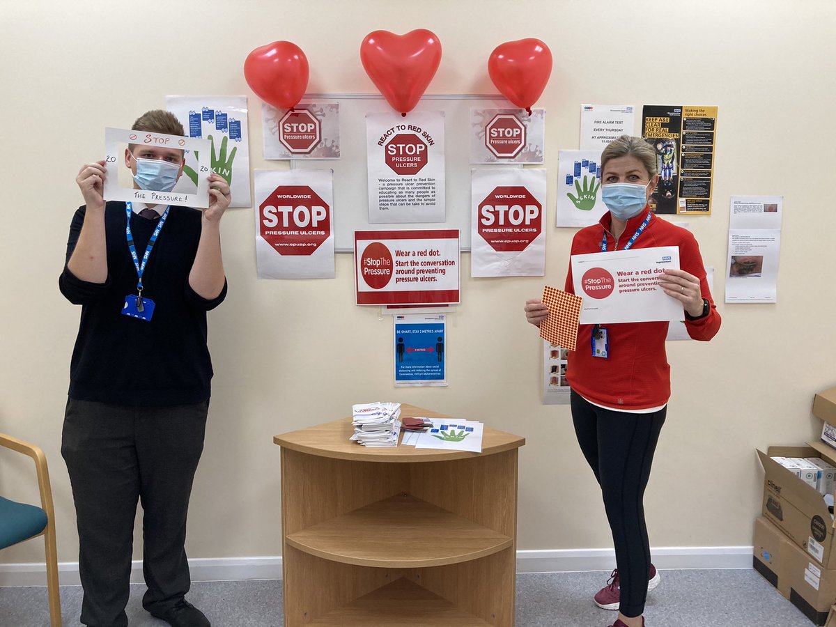 HelenDix11's tweet photo. Cheltenham ICT raising awareness of national Stop the pressure day #stopthepressure2020
@Comm_NursesGlos 
@GlosHealthNHS
@nafarr1 
@Elaine53402526 https://t.co/bpdbnVKafm