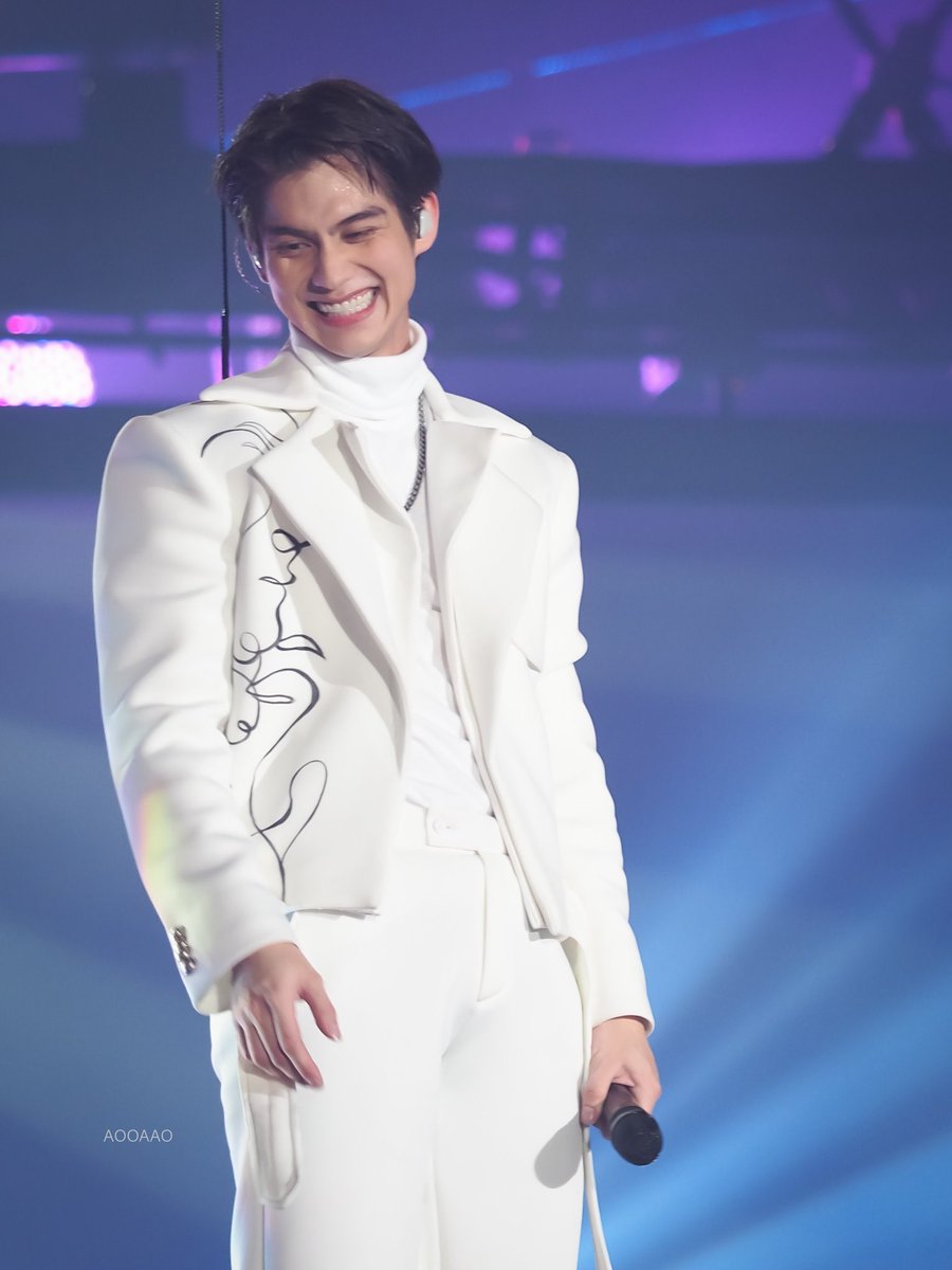 a thread of some bright pictures /videos in my phone gallery because we all miss him