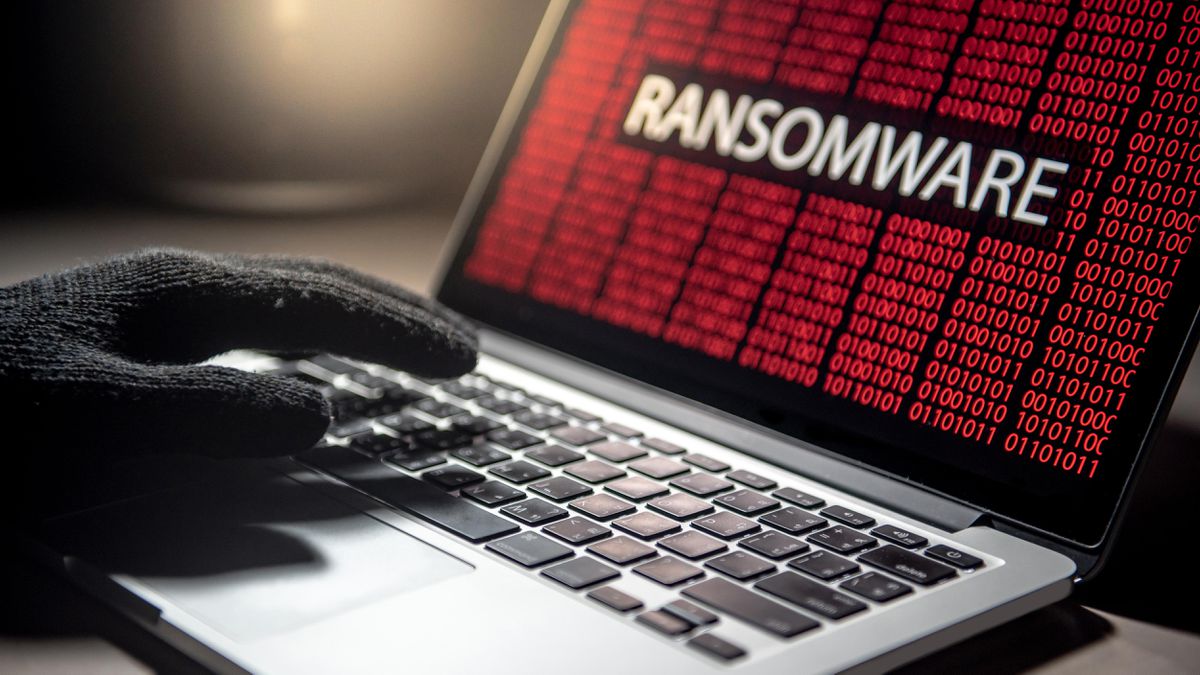 S_Bowman007's tweet photo. Threat actors have experienced a rapid and profitable ascension through #ransomware techniques. Now a new threat is jumping from Windows to Linux. What do you need to know? Great article via Davey Widner at Forbes: https://t.co/QBrWGA64cU https://t.co/m6ciTzb7fF