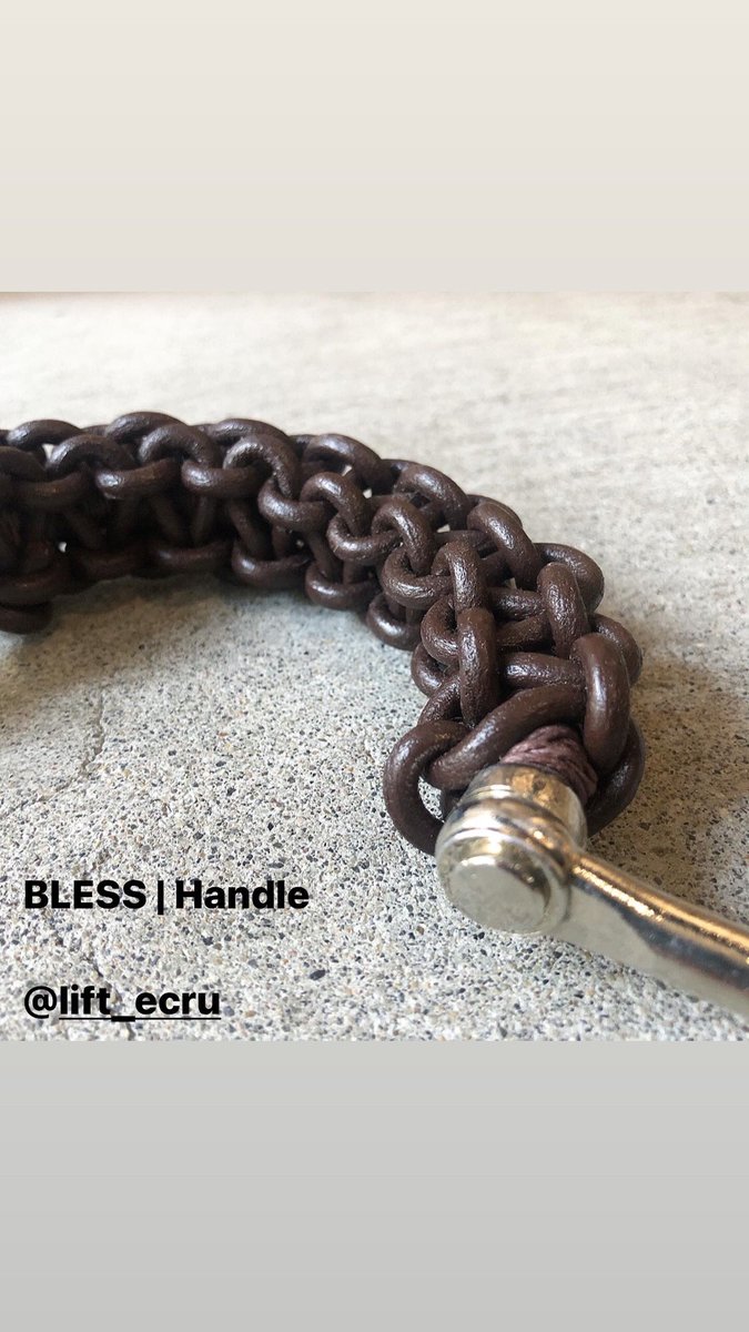 Lift_ecru's tweet photo. BLESS | Handle

@lift_ecru 

https://t.co/Wd3jxF2rsf

#bless #blessparis #blessberlin #hadle #keyholder #artisan #artisanal #liftecru #liftetage #fashion #art #japan #tokyo #daikanyama #日本 #東京 #代官山 https://t.co/d2NLtgfzOF