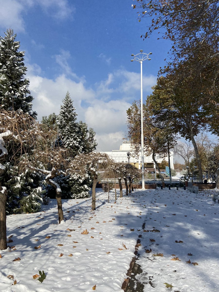 steveswerdlow's tweet photo. #Uzbekistan A rare treat to see #Tashkent covered in white, glistening snow. Here are the #Turkiston theatre and the nearby eternal flame to fallen soldiers. https://t.co/y7NANvi8lm