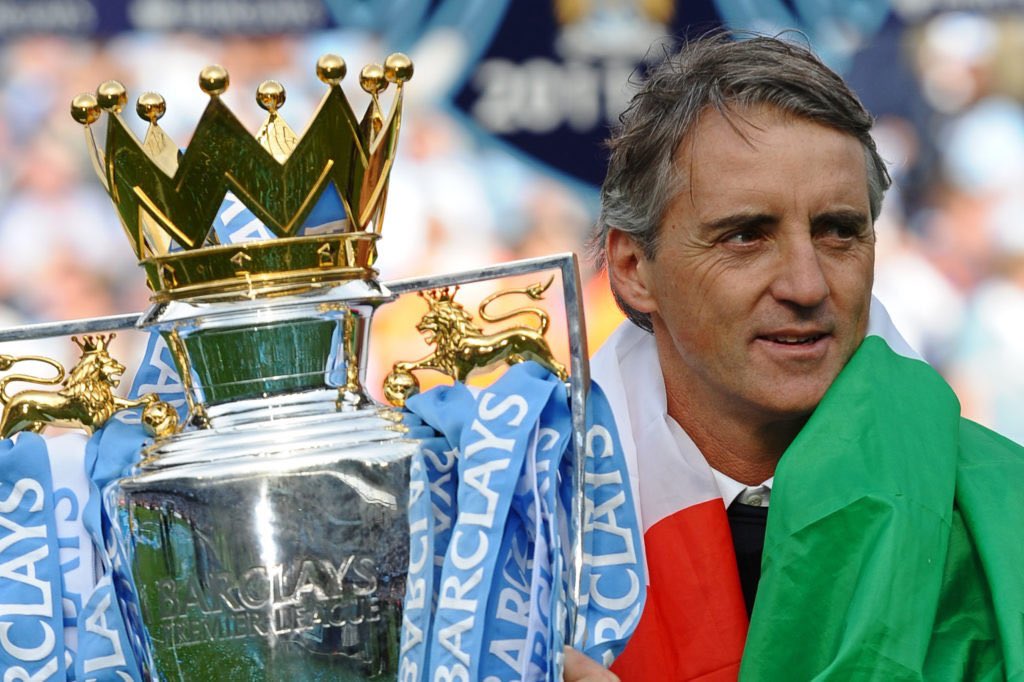 ThatsFootballTV's tweet photo. SHOCK! Manchester United have Roberto Mancini on their shortlist of potential managers should they sack Ole Gunnar Solskjaer. 

[Tuttosport] https://t.co/8tQWW0Qw5q