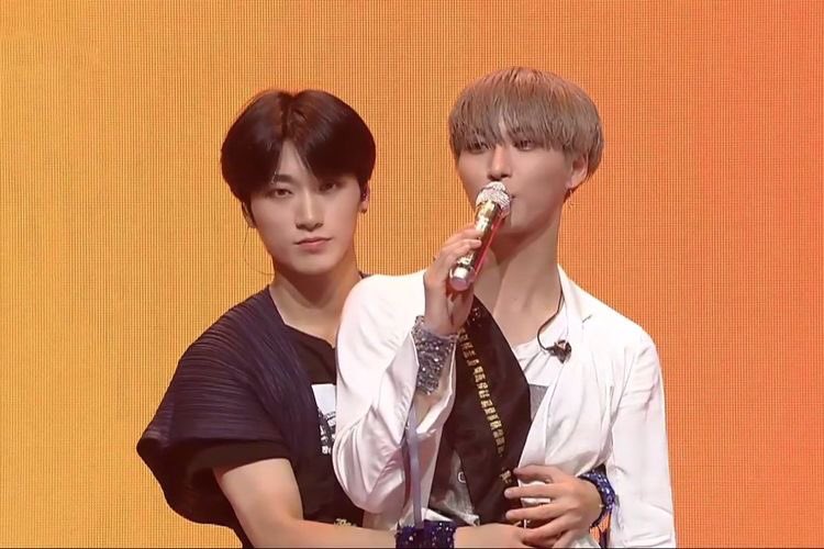 good morning!!
- 🦦