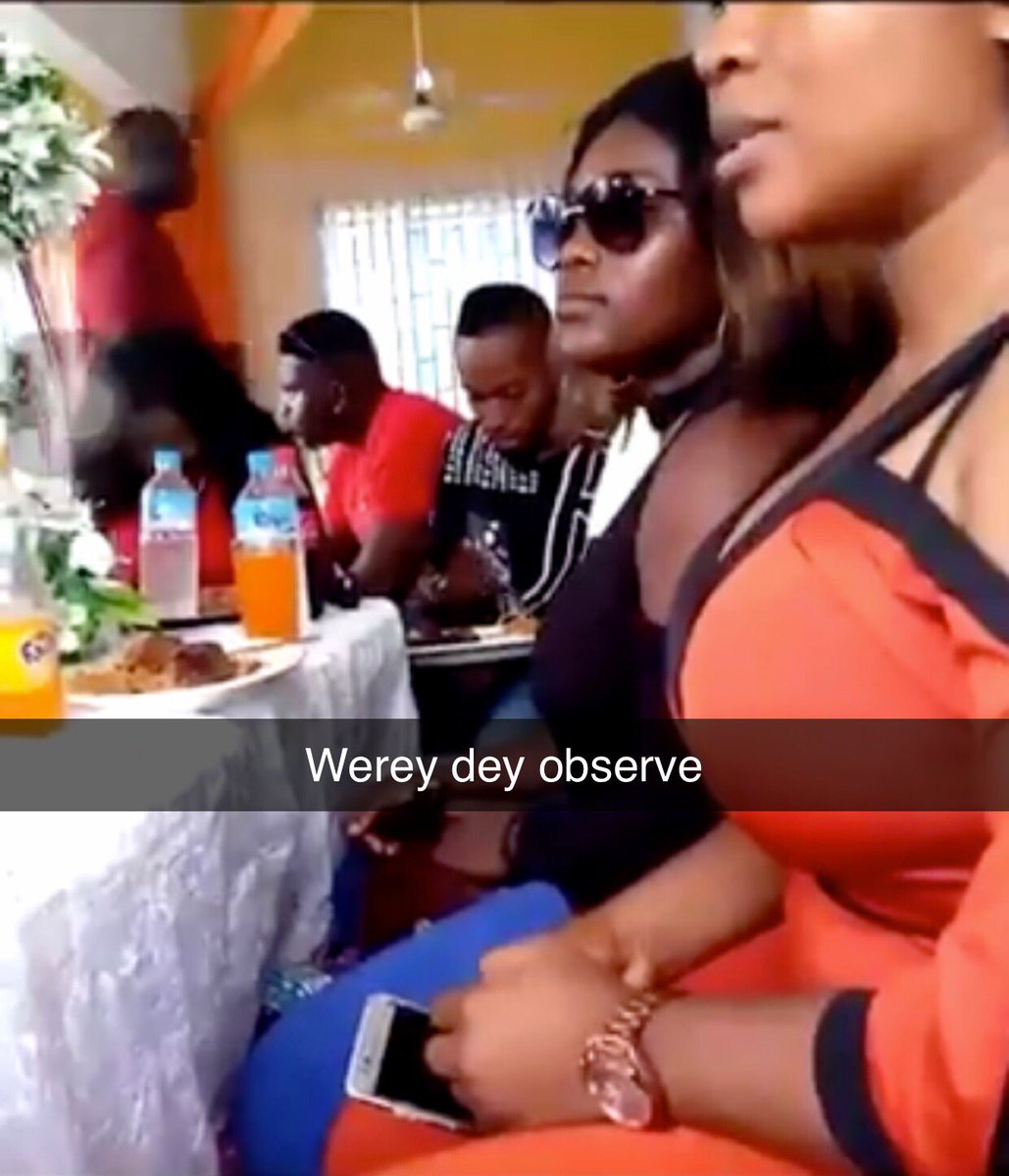 datboypronzy's tweet photo. @Hauwa_L @FEMMY466 Werey. 😂😂😂 https://t.co/ypUZoqcmbd